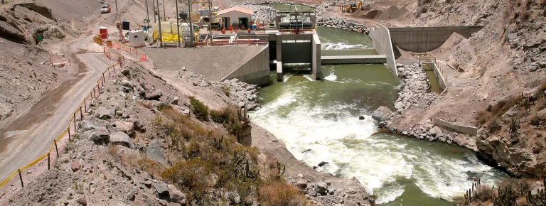 Obras de Captación y Línea de Conducción desde el Rio Chili hasta la planta La Tomilla II para la sociedad minera Cerro Verde 2