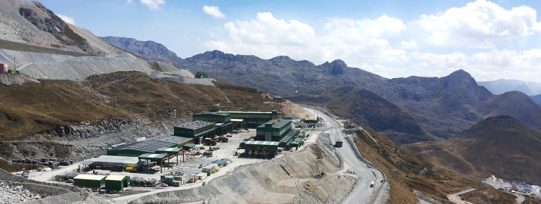 Corredor de servicios entre la Quebrada Dam D (cerca al Campamento Nuevo) hasta la Planta Concentradora, para Antamina en ANCASH, PERÚ