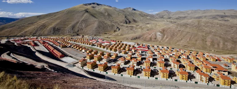 Ciudad de Nueva Fuerabamba, para el Proyecto Minero Las Bambas, en la provincia de Cotabambas, y el distrito de Progreso, provincia de Grau, en la Región Apurímac,